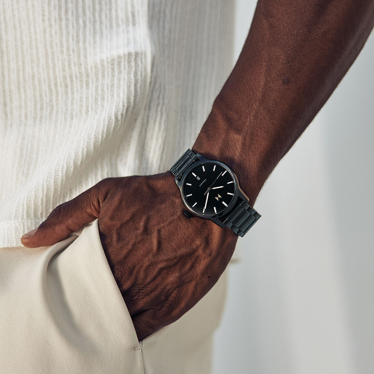 Classic II Ceramic | Gloss Black | 44MM - image 5