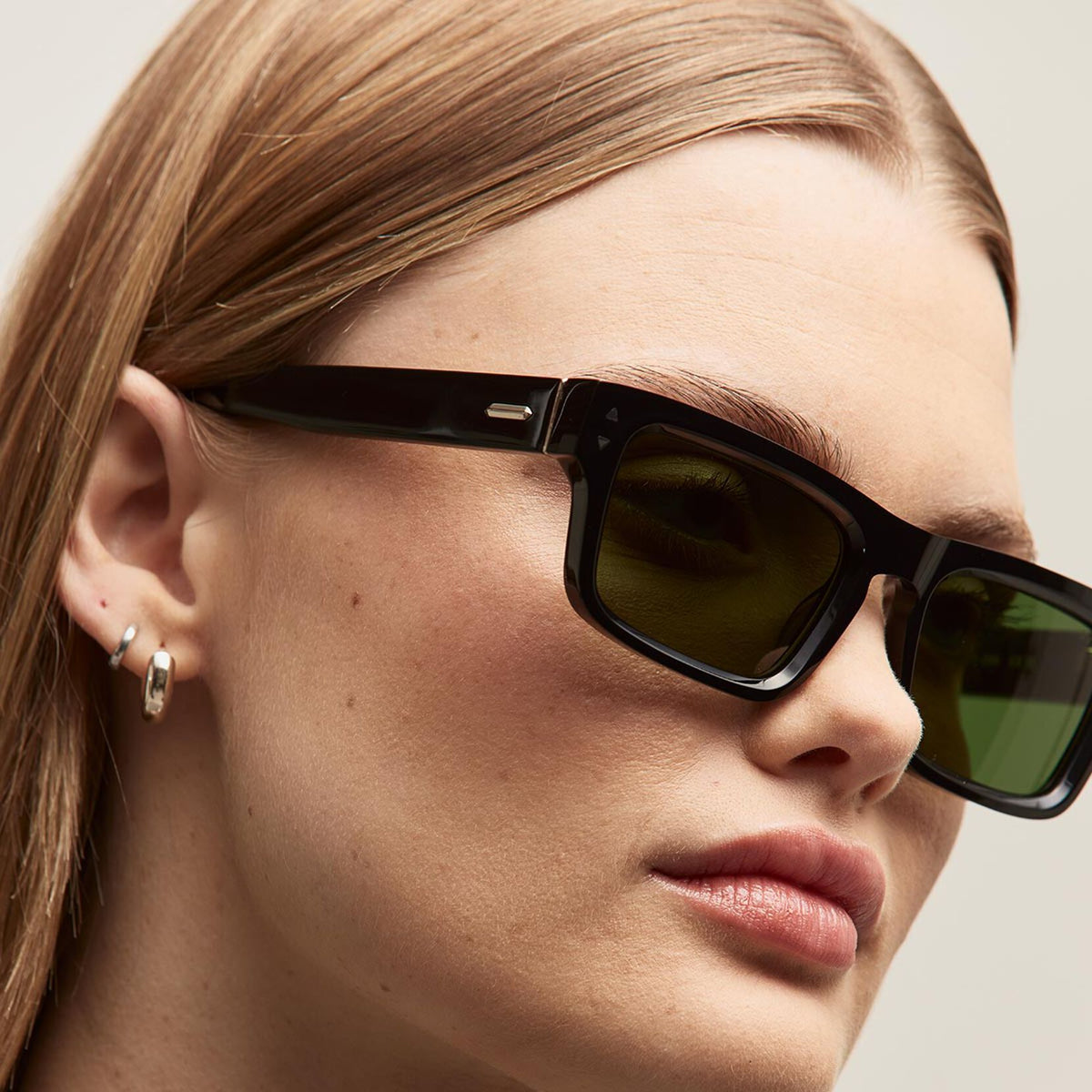 Del Mar Rectangle Sunglasses | Black Frame + Green Lens | Polarized - image 6