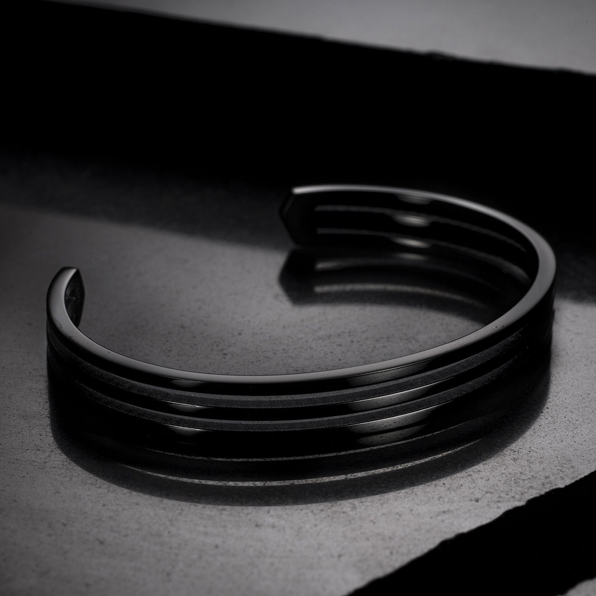 Open Concept Cuff | Black - image 3